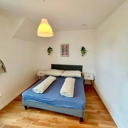 Lejlighed Modern Spacious With Free Parking