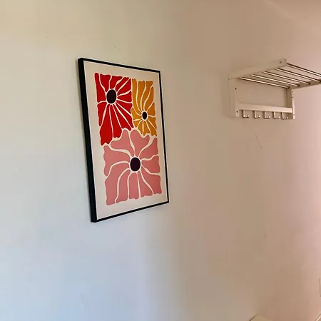 Modern Spacious With Free Parking Gerasdorf bei Wien